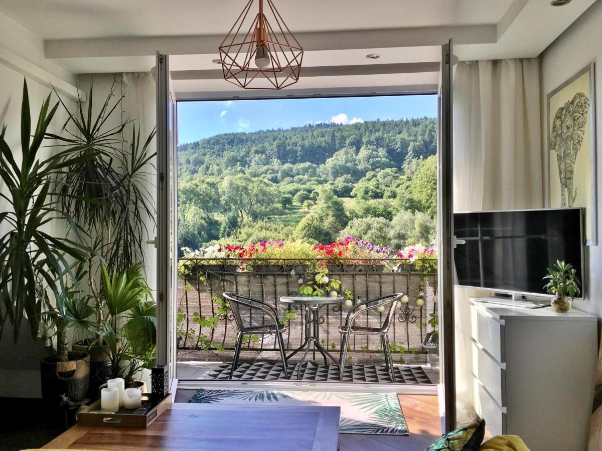 Apartament Dobre Miejsce Ustrzyki Dolne Εξωτερικό φωτογραφία